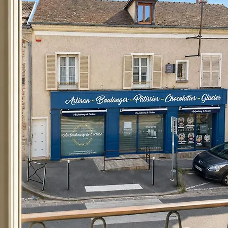 Fil De L'eau Grand T2 Renove - Commerces A Pied *